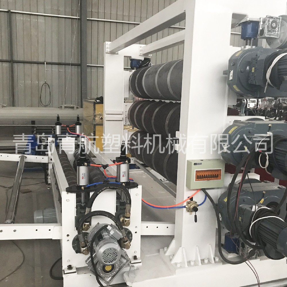 PE多層擠出生產(chǎn)線